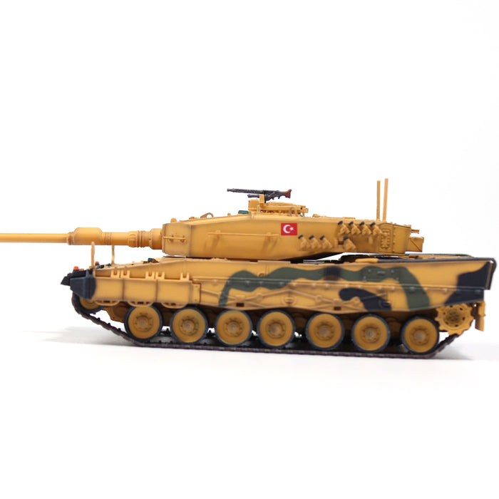 Leopard 2A4 desert camouflage, Turkish Army 2nd Cavalry Armored Brigade, Turkey-Syria border, 2016