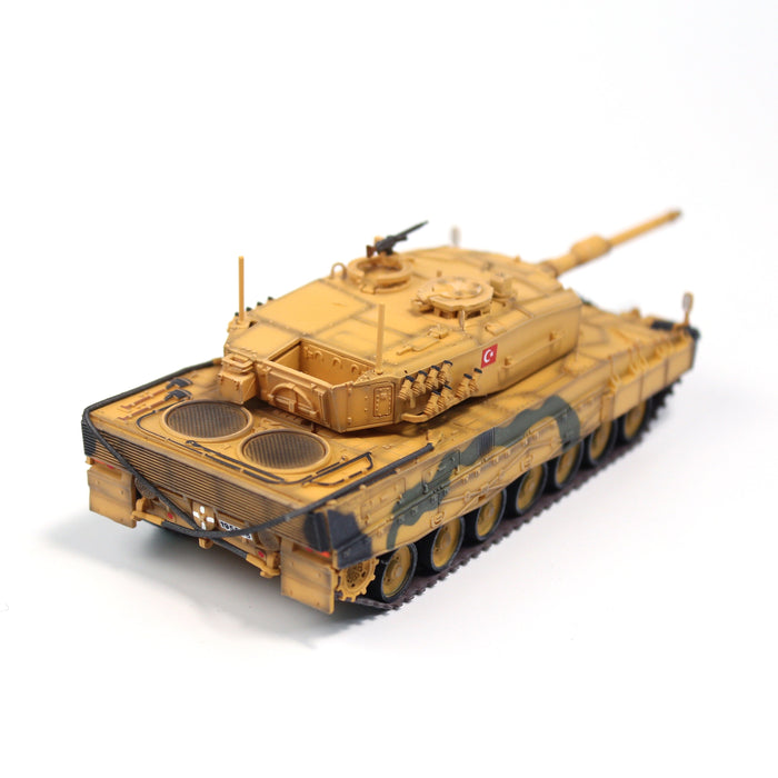Leopard 2A4 desert camouflage, Turkish Army 2nd Cavalry Armored Brigade, Turkey-Syria border, 2016