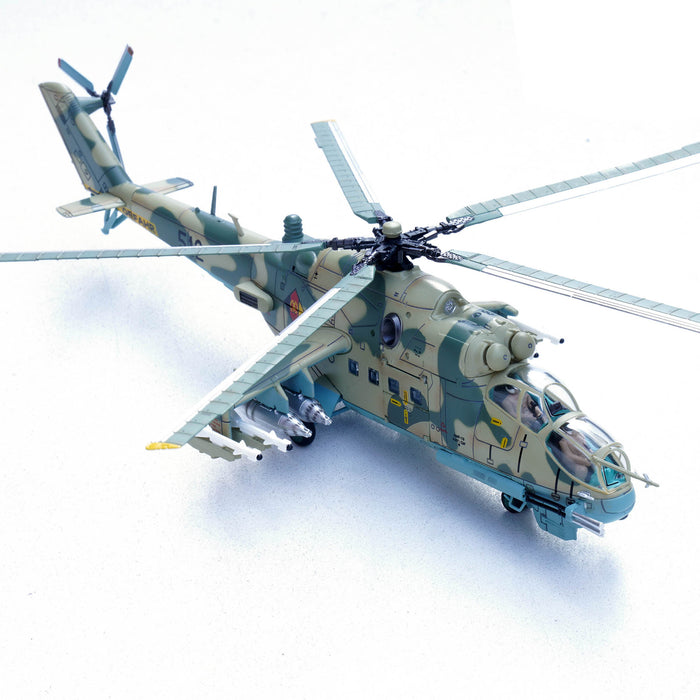 MI-24P, 5th Helicopter Sqn. 512 1988 - Basepohl AB, Eastern Germany (1:72 Scale)