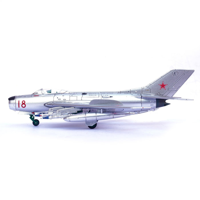 MIG-19PM USSR Number 18 (1:72 Scale)