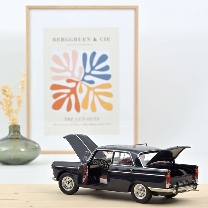 Peugeot 404 1965 - Amiral Blue (1:18 Scale)