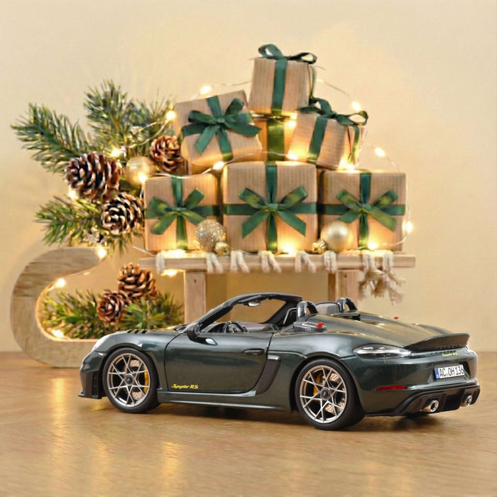 Porsche 718 Spyder RS w/ Weissach Pack 2023 Forest