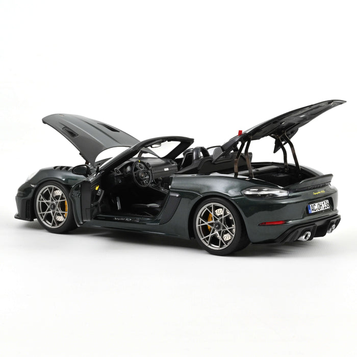 Porsche 718 Spyder RS w/ Weissach Pack 2023 Forest