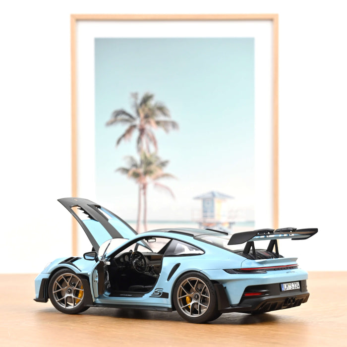 Porsche 911 GT3 RS w/Weissach Pack 2022 Light blue 1:18