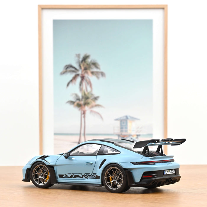 Porsche 911 GT3 RS w/Weissach Pack 2022 Light blue 1:18