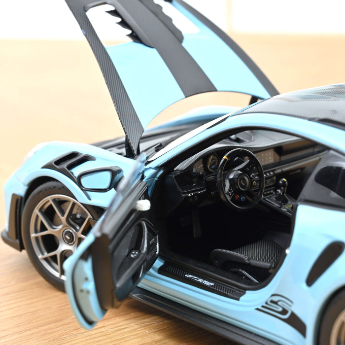 Porsche 911 GT3 RS w/Weissach Pack 2022 Light blue 1:18