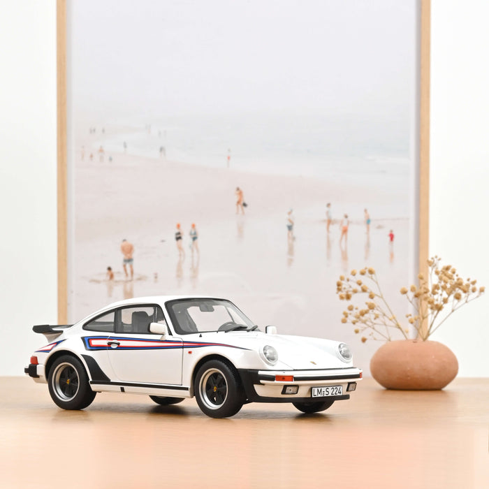 Porsche 911 Turbo 3.3 1980 White 1:18