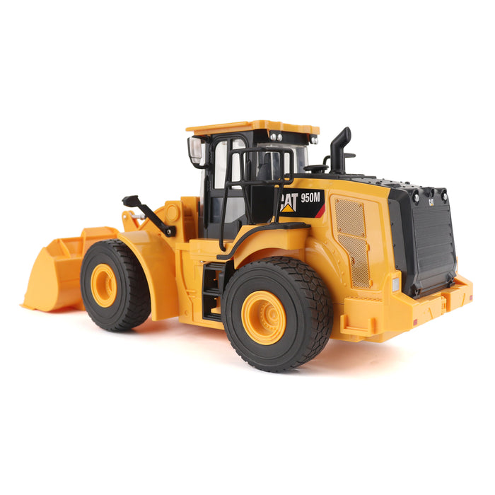1:24 Radio Control Cat 950M Wheel Loader