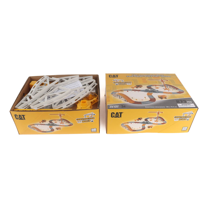 CAT Construction World Track Playset with 2 CAT Vehicles (273 pcs)
