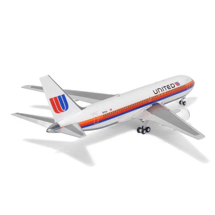 1:400 Scale UNITED AIRLINES BOEING 767-200ER - N611UA