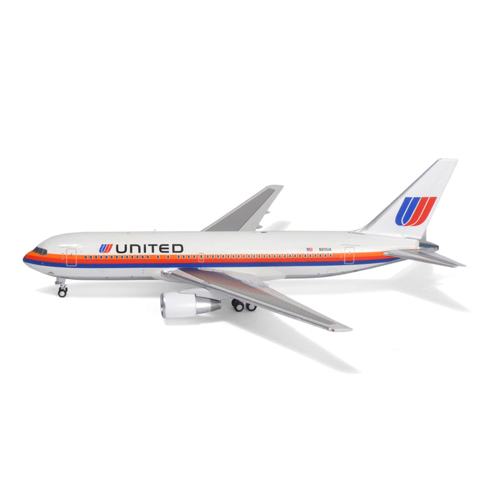 1:400 Scale UNITED AIRLINES BOEING 767-200ER - N611UA