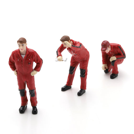 Set w. 3 IHC mechanic figurines