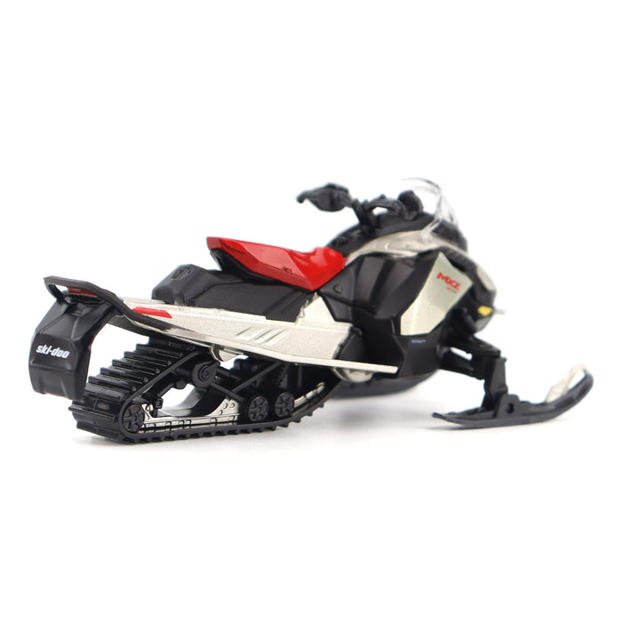 1:32 ski-doo® MXZ X-RS