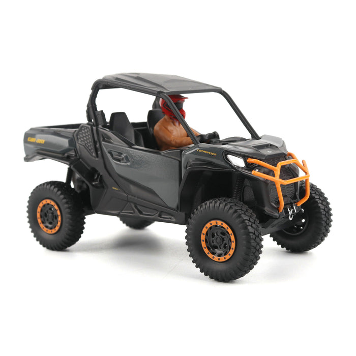 1:32 Commander XT-P 1000R - Orange