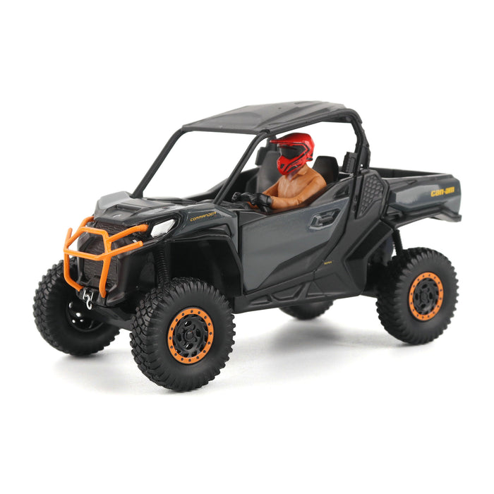 1:32 Commander XT-P 1000R - Orange