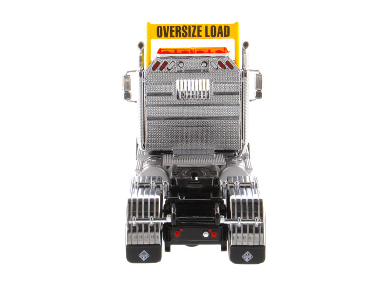 1:50 International HX520 Tandem Tractor - Metallic Black