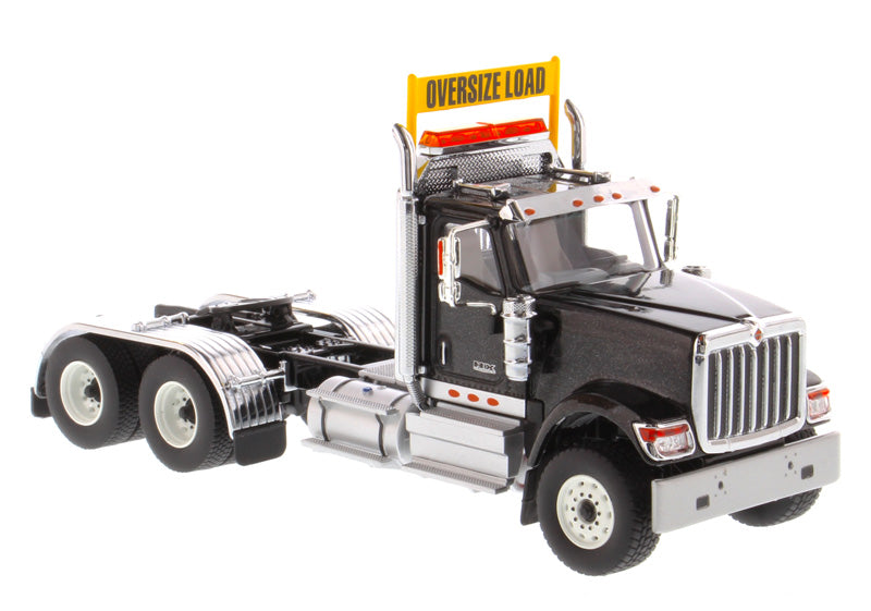 1:50 International HX520 Tandem Tractor - Metallic Black