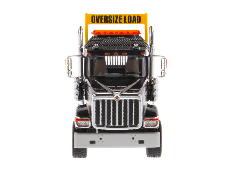 1:50 International HX520 Tandem Tractor - Metallic Black