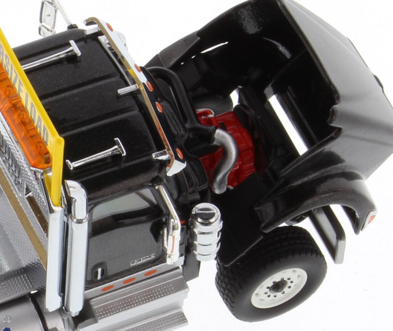 1:50 International HX520 Tandem Tractor - Metallic Black