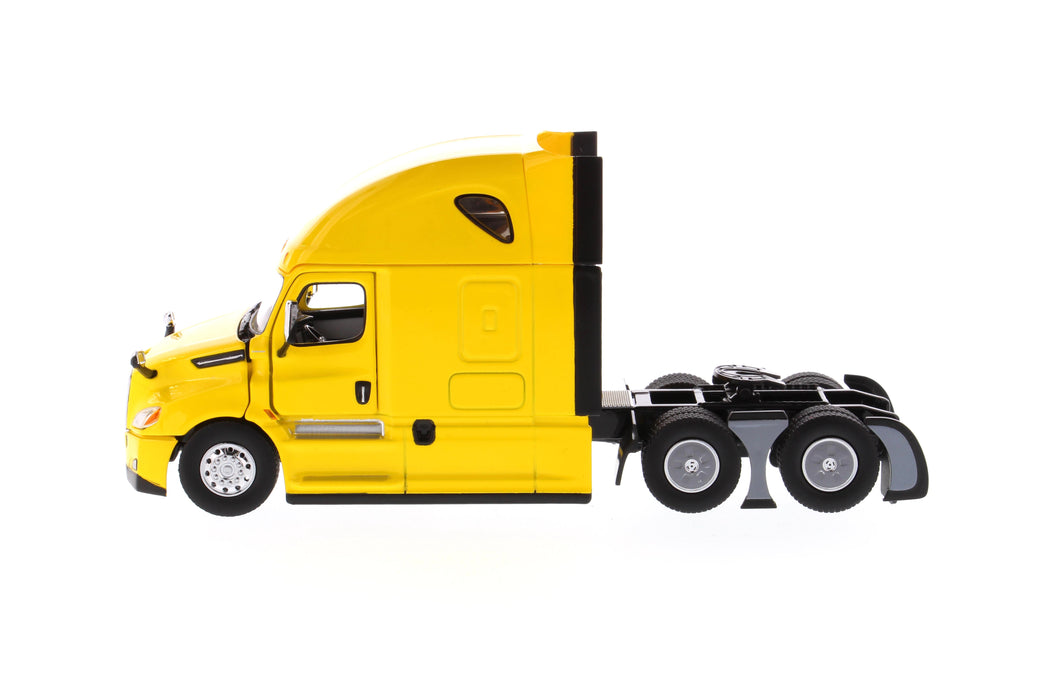 1:50 Freightliner Cascadia SBFA Tandem with 72" Sleeper - Yellow