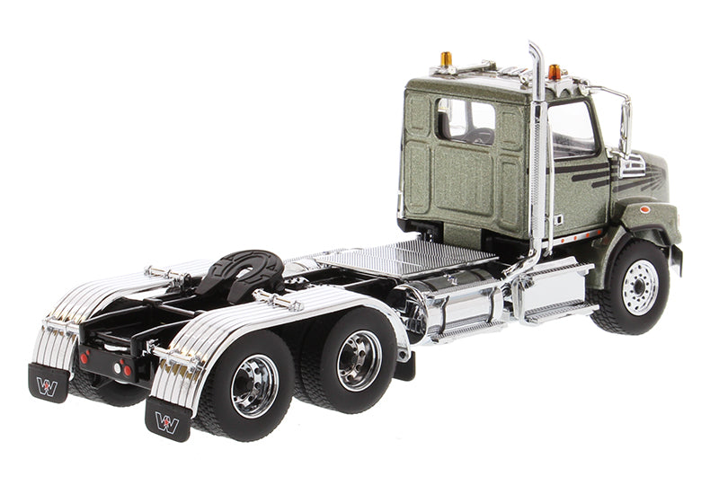 1:50 Western Star 4700 SBFA Tandem Day Cab - Metalic Olive Green