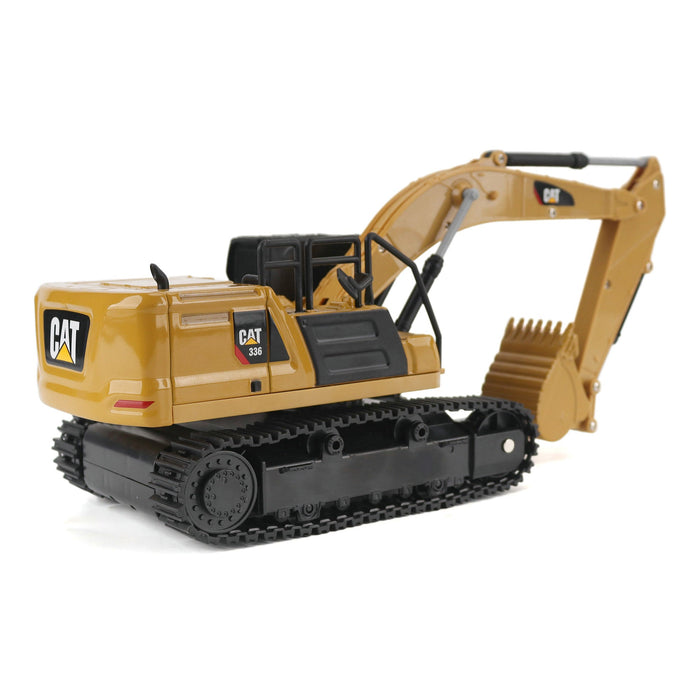 1:32 Cat Diecast Earth Models Assortment