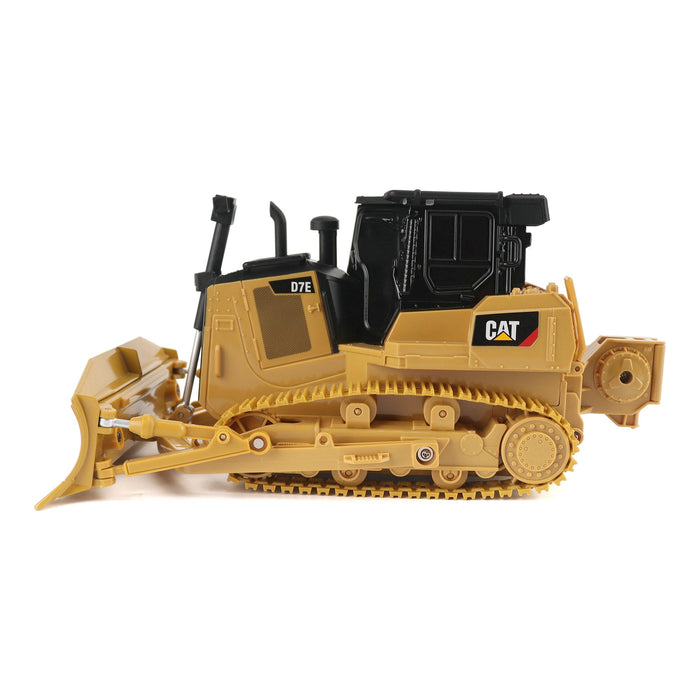1:32 Cat Diecast Earth Models Assortment