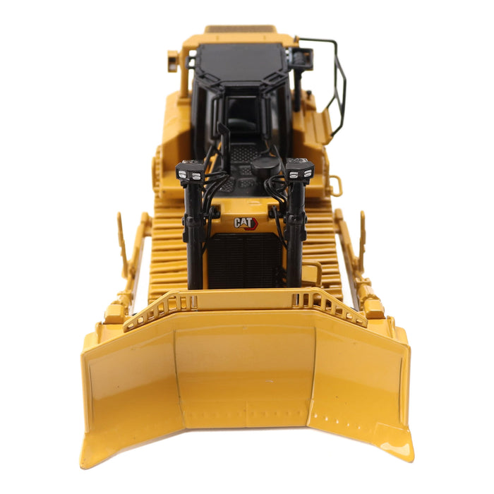 1:50 Cat D8T Track Type Tractor