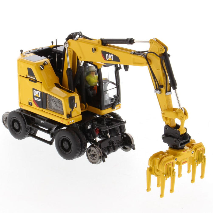 1:50 Cat M323F Railroad Wheeled Excavator - Safety Yellow Version