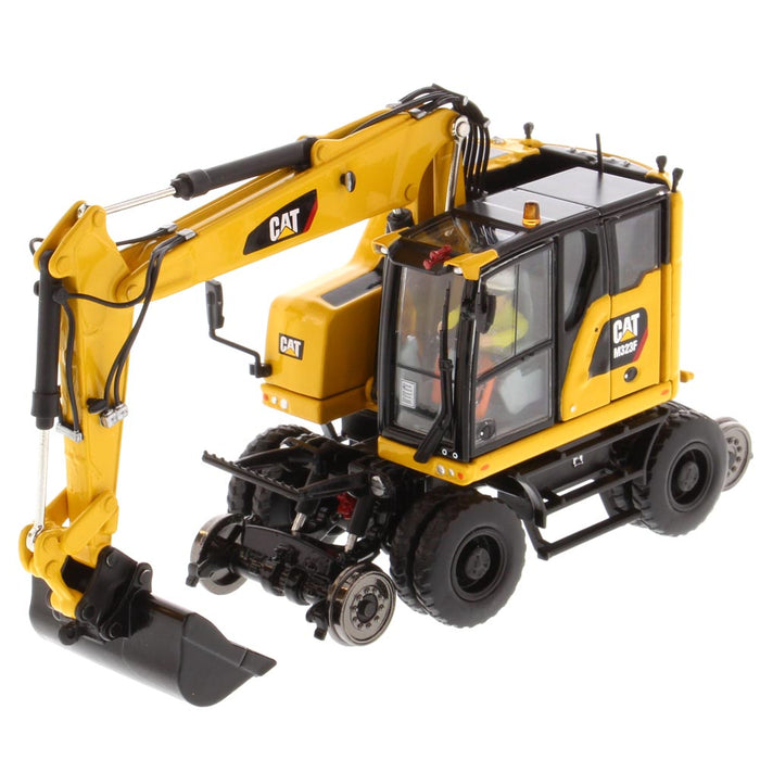 1:50 Cat M323F Railroad Wheeled Excavator - Safety Yellow Version