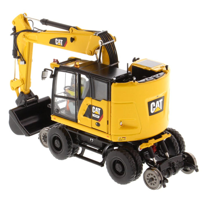1:50 Cat M323F Railroad Wheeled Excavator - Safety Yellow Version