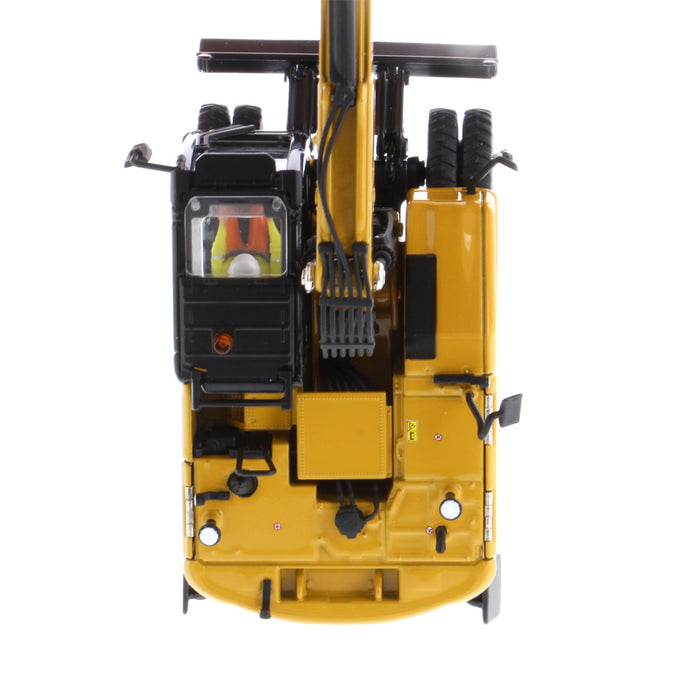 1:50 Cat M318 Wheeled Excavator