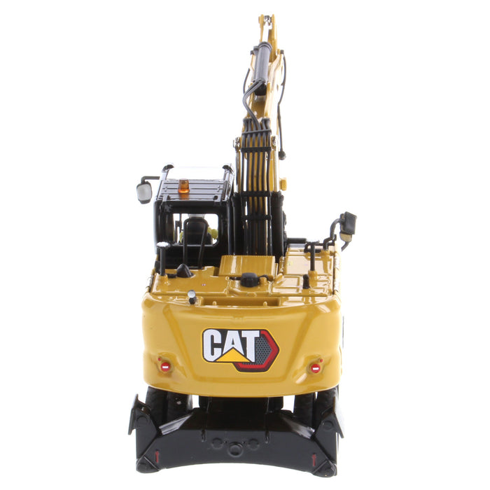 1:50 Cat M318 Wheeled Excavator