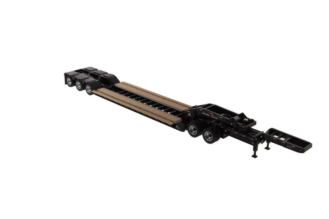1:50 XL 120 Low-Profile HDG Trailer (Outrigger Style) with Jeep and 2 Boosters