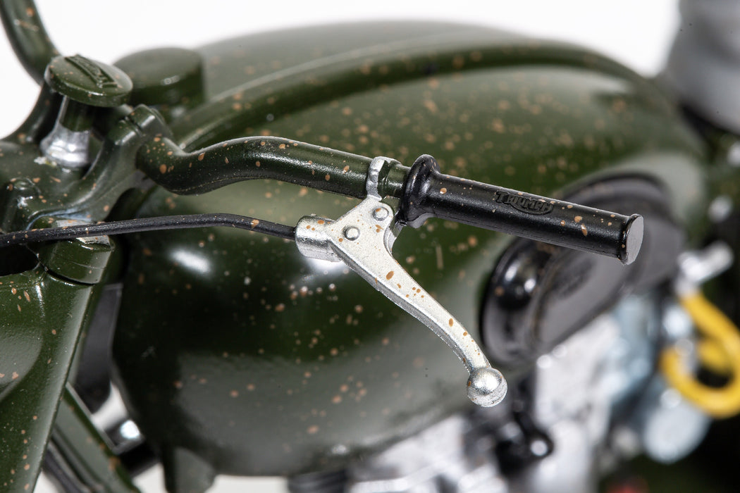 The Great Escape - Triumph TR6 Trophy (Weathered)