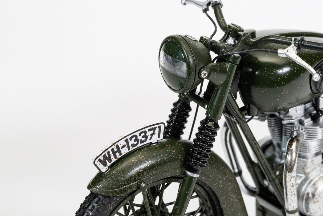 The Great Escape - Triumph TR6 Trophy (Weathered)