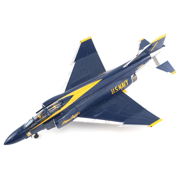 F-4J Blue Angels "Cdr. Harley Hall" 153812, Cdr Harley Hall & AMHI Guy Giuffrai, US Navy, 1970 to 1971