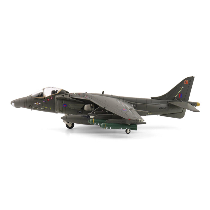 Harrier GR.5 ZD352/01, No.1 Sqn., RAF Wittering, 1990s