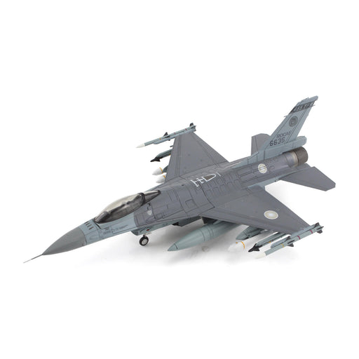 F-16A Fighting Falcon 6635, 22 TFG/455 TFW, ROCAF (w/10 x MK.20 cluster bombs)