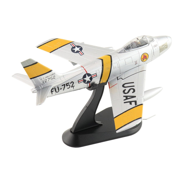 F-86E "George Davis" 51-2752, 4th FIG, 334th FIS, USAF, 1952 (unconfirmed scheme) (1:72 Scale)