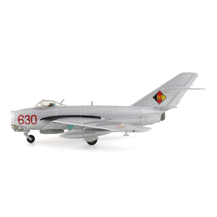 MIG-15bis Red 25, Chinese People's Volunteers Air Force, North Korea, 1950s (with climbing ladder)