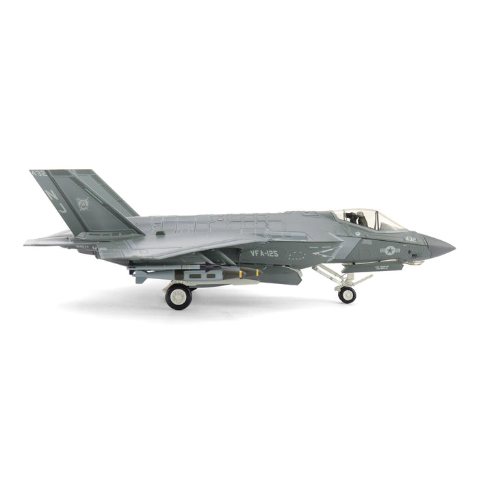 F-35C lightning II 169034, VFA-125, 2022