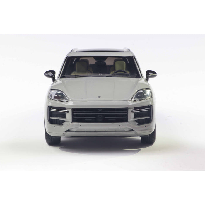 1:18 PORSCHE CAYENNE TURBO S CHALK GREY 2024