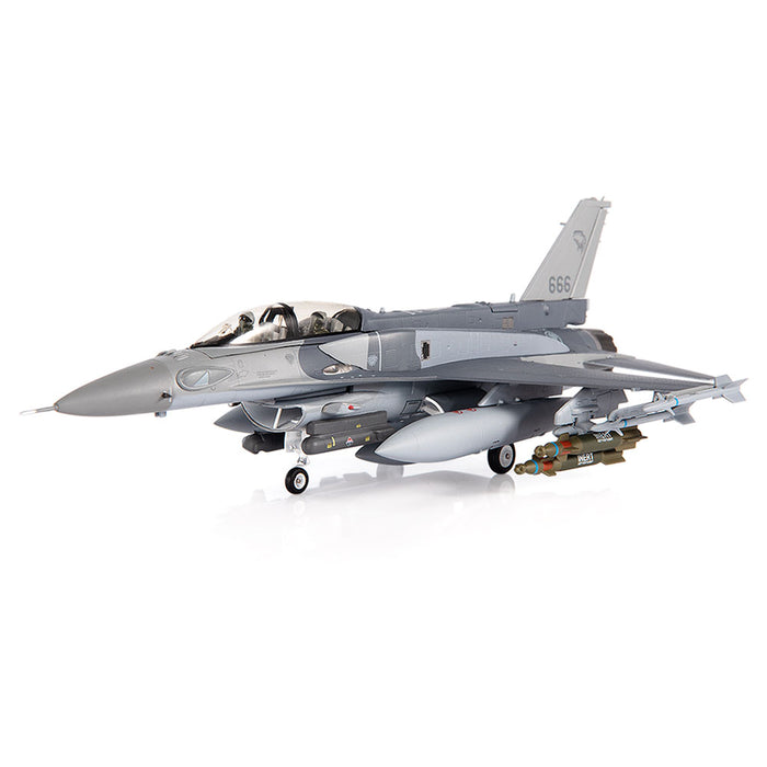 F-16D Fighting Falcon Republic of Singapore Air Force, 145th Fighter Squadron, 2015 (1:72 Scale)