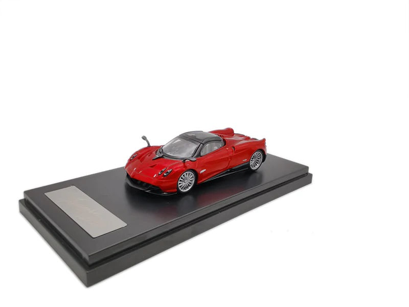 1:64 Pagani Huayra Roadster (Red)