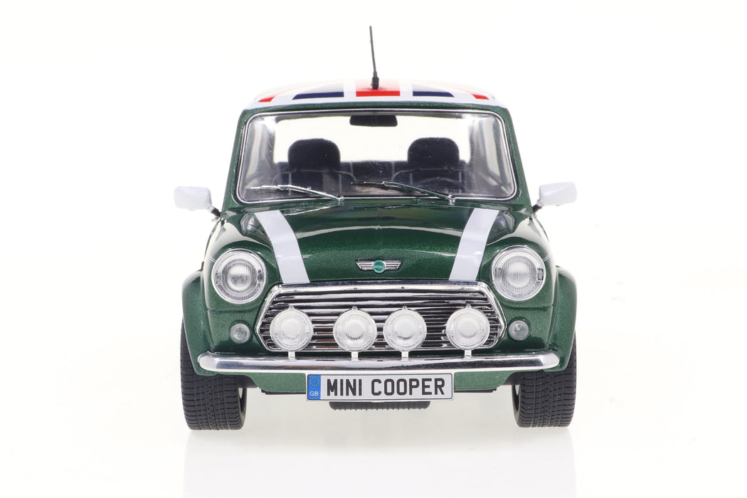 1:18 MINI COOPER SPORT BRITISH RACING GREEN & FLAG 1997