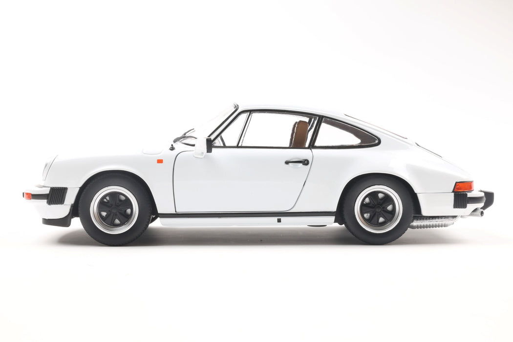 1:18 PORSCHE 911 (930) 3,0 SC WHITE 1974