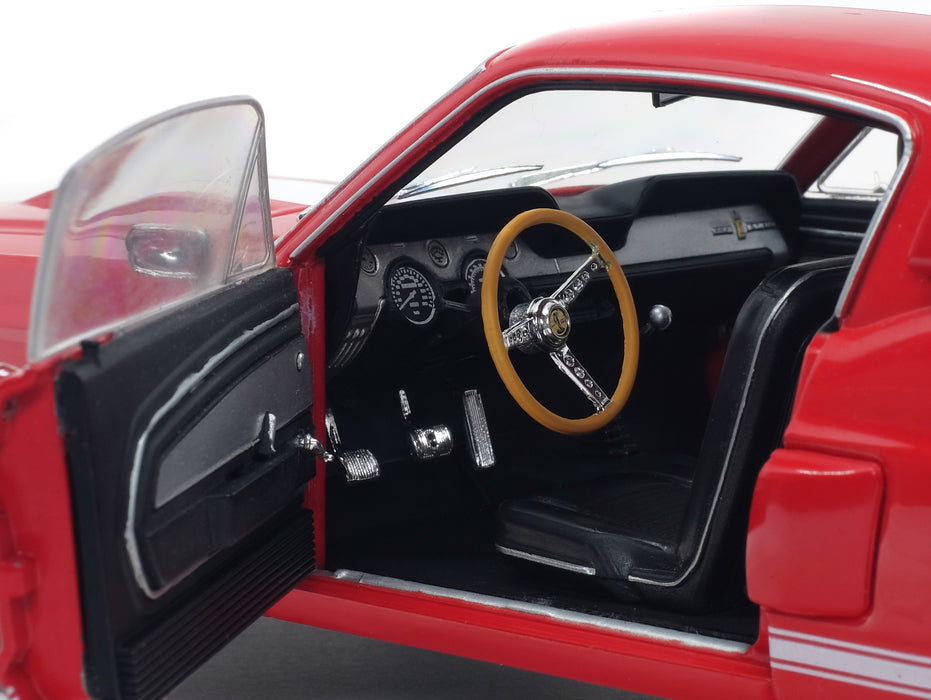 1:18 SHELBY GT500 CANDY APPLE RED / WHITE STRIPES 1967
