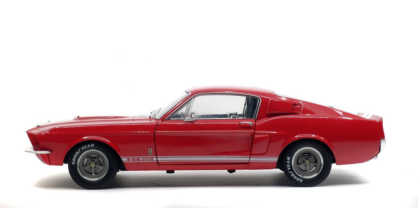 1:18 SHELBY GT500 CANDY APPLE RED / WHITE STRIPES 1967