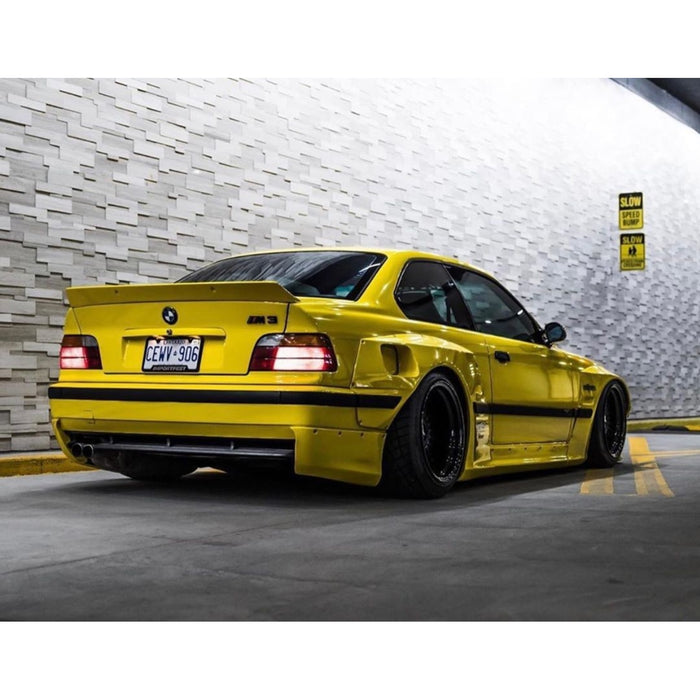 1:18 BMW M3 COUPE PANDEM SUN YELLOW 1990